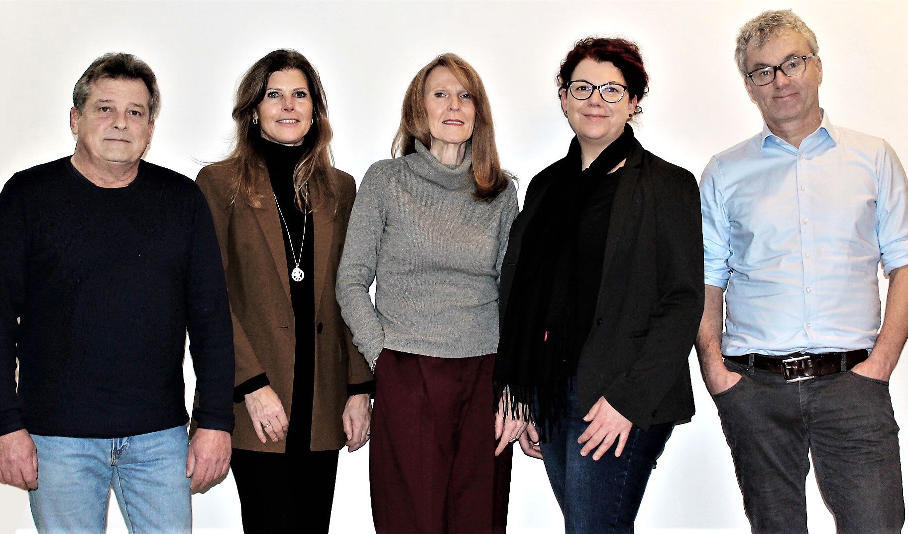 Gruppenbild vom Vorstand: err Uwe Stantke, Frau Christiane Weinzierl (Vorsitzende), Frau Anneliese Damschen (stellvertretende Vorsitzende), Frau Yvonne Thies-Brandner, Herr Peter Ballwieser.